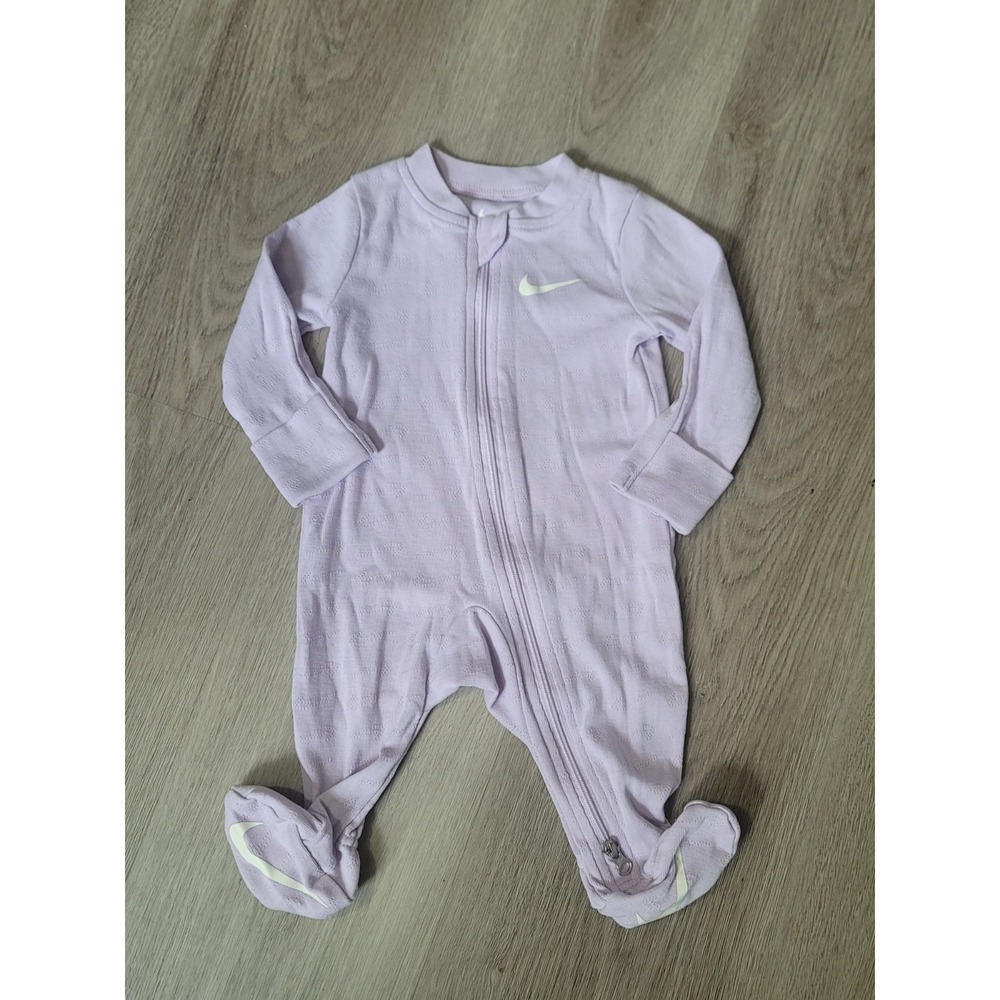 Nike Infant Baby Girl Lavender All-Over Swoosh Logo Zip-Up Footed Sleeper 3Month